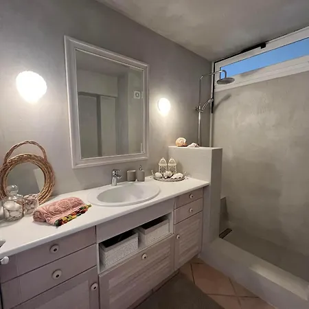 Azure Bianca * Διάπορος